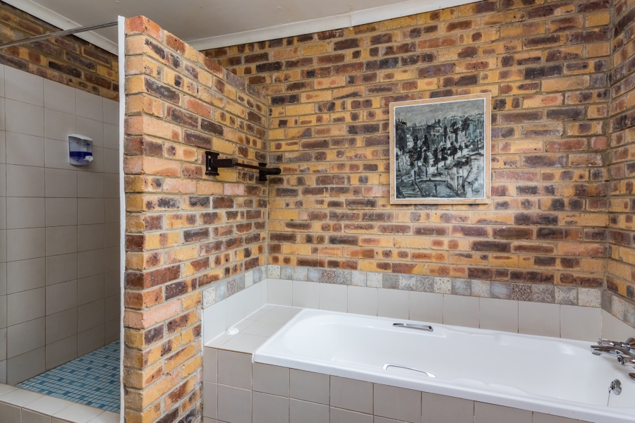 4 Bedroom Property for Sale in Vaaldam SH Free State